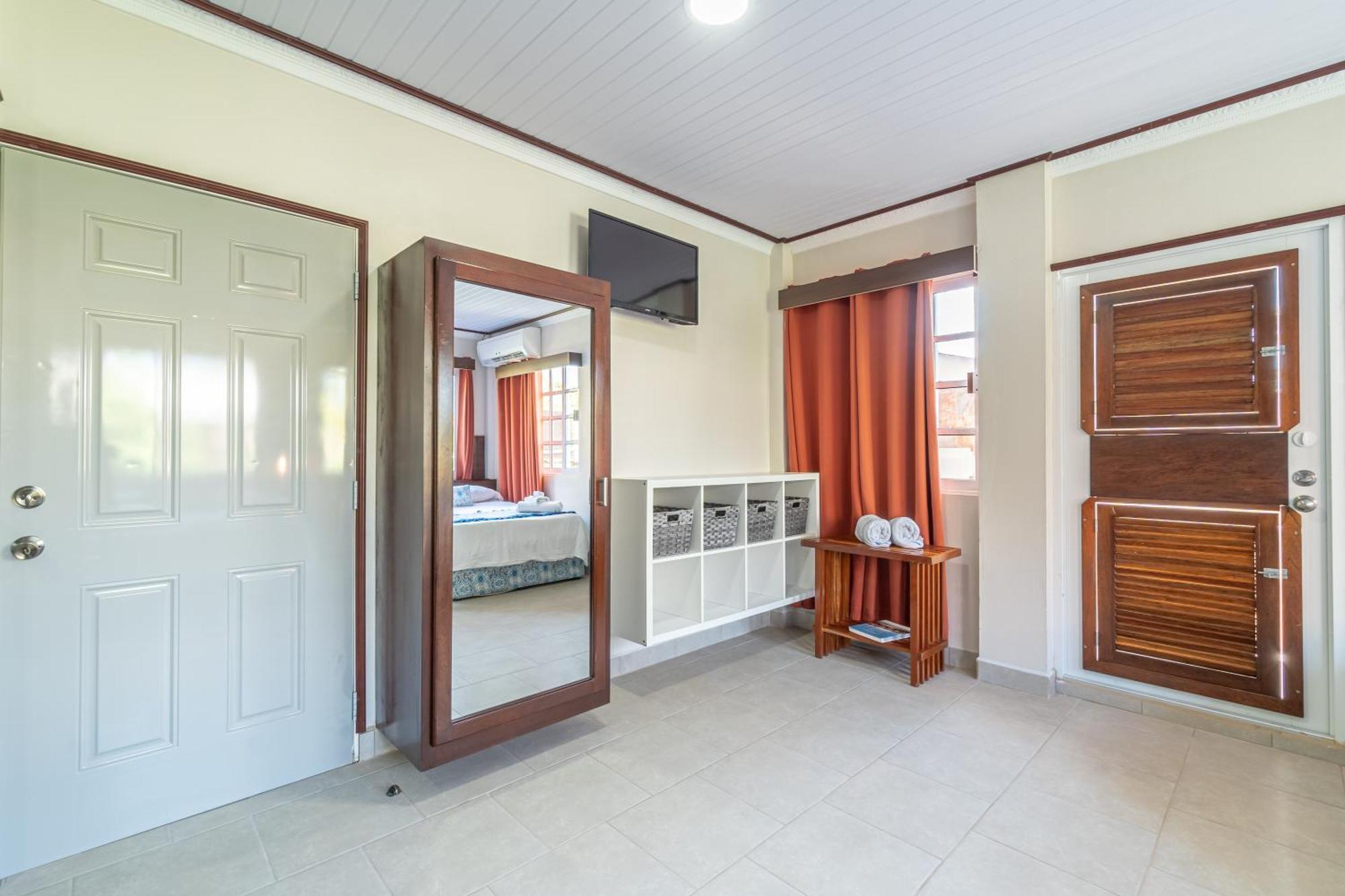 Island Magic Beach Resort Caye Caulker Buitenkant foto