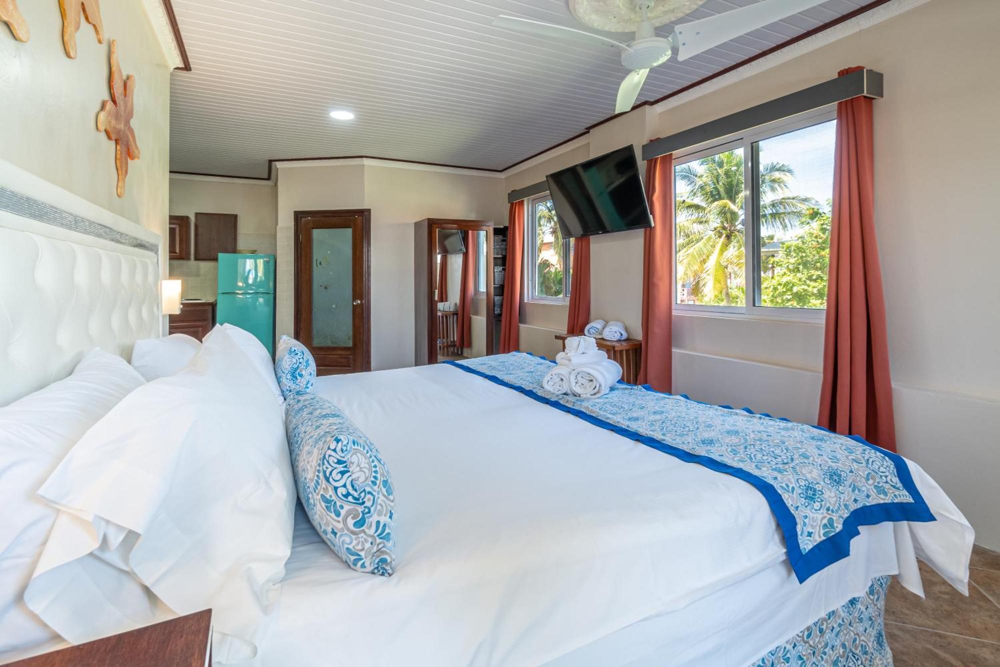 Island Magic Beach Resort Caye Caulker Buitenkant foto
