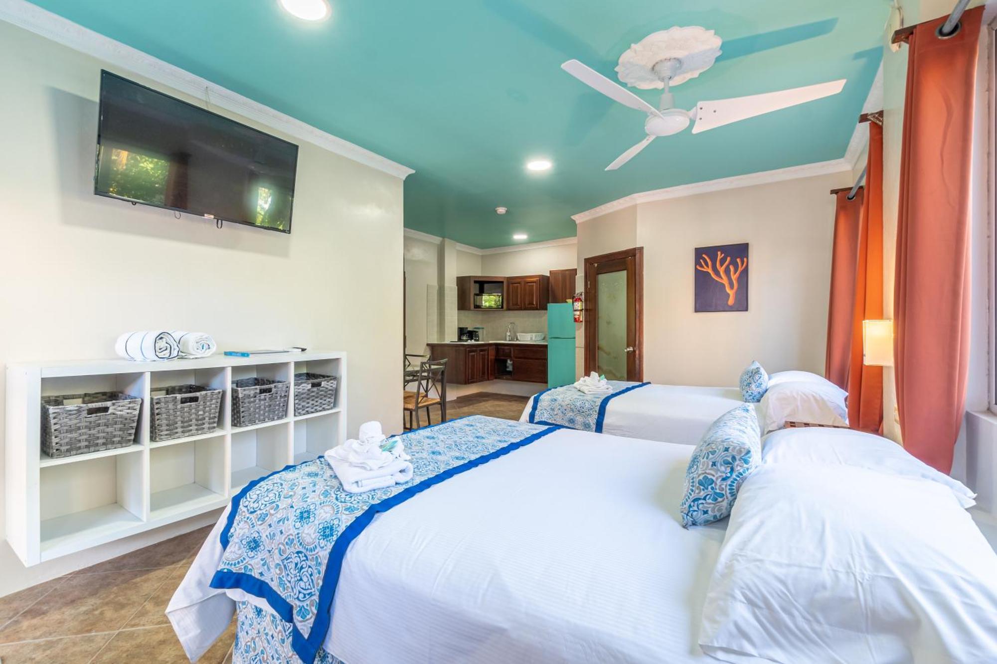 Island Magic Beach Resort Caye Caulker Buitenkant foto